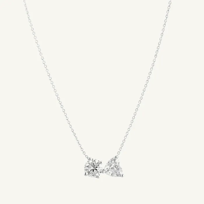 שרשרת תליון | בשיבוץ אבן עגולה + לב | 0.66 CT