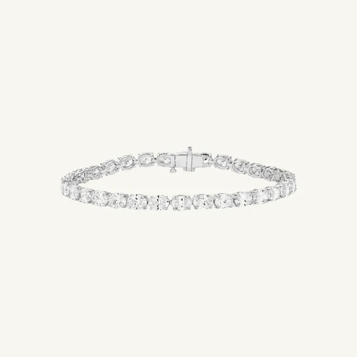 Tennis Bracelet with Oval Stones · 10.89 ct
