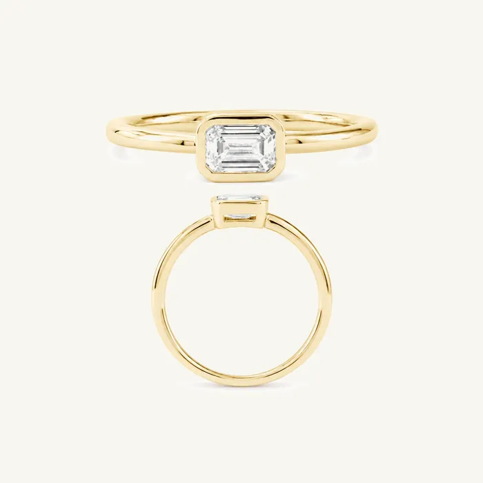 טבעת סוליטר | בשיבוץ אבן אמרלד | 0.50 CT — תמונת סטודיו