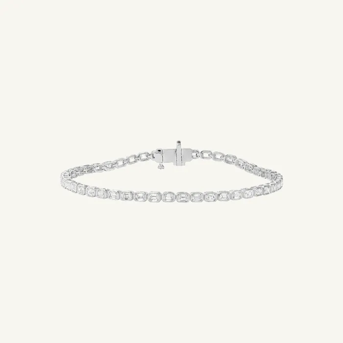 צמיד טניס | בשיבוץ אבן אמרלד | 2.45 CT