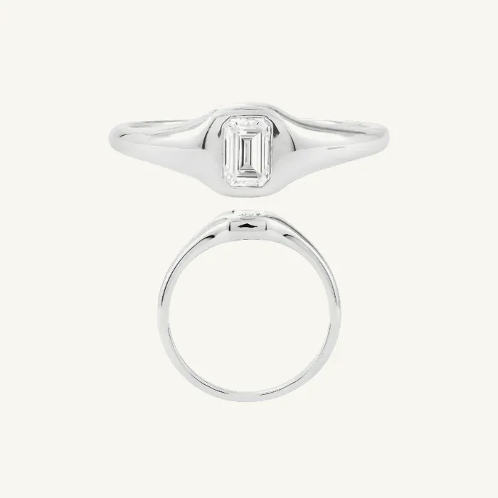 טבעת סוליטר | בשיבוץ אבן אמרלד | 0.50 CT