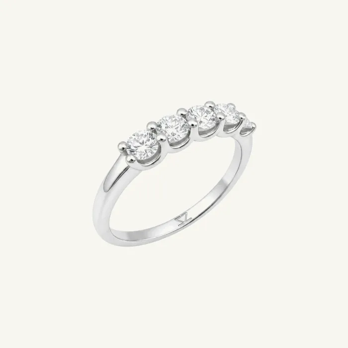 Кольцо-дорожка с камнем круглой огранки · 0.57 ct