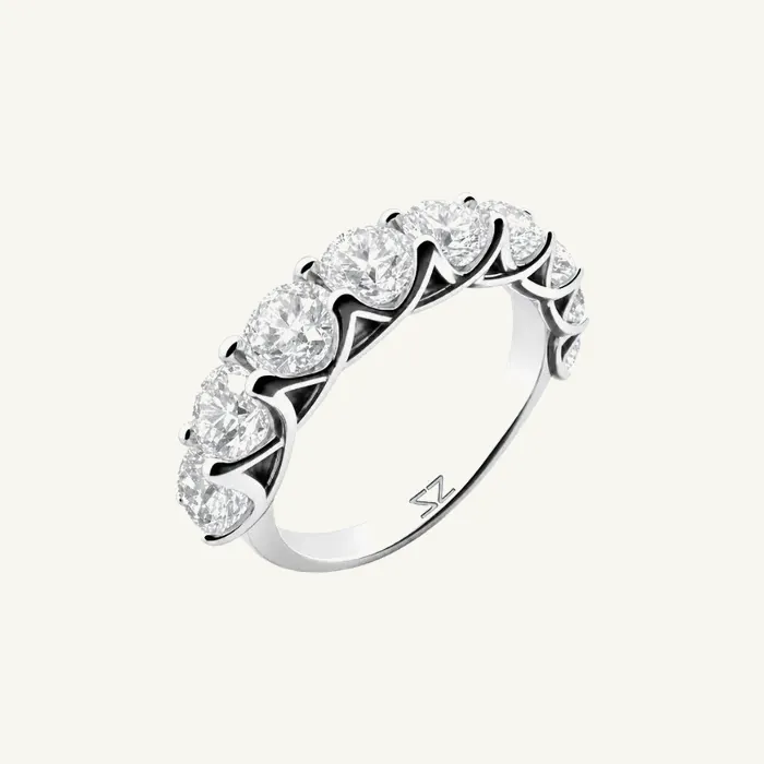 Row Ring with 9 Round Stones · 2.25 ct