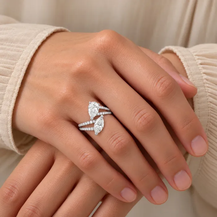 Обвивающее кольцо с камнями огранки «груша» и «маркиз» · 1.34 ct