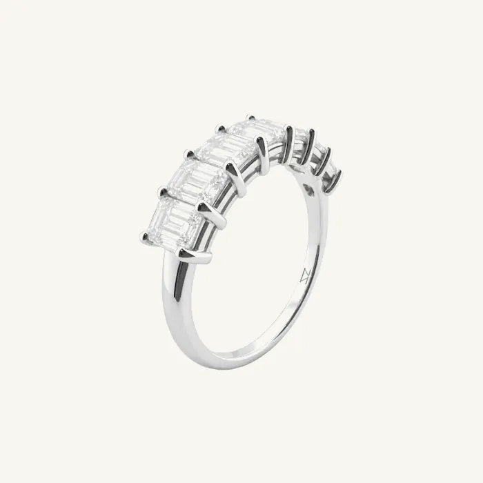 Row Ring with 9 Emerald-Cut Stones · 1.70 ct