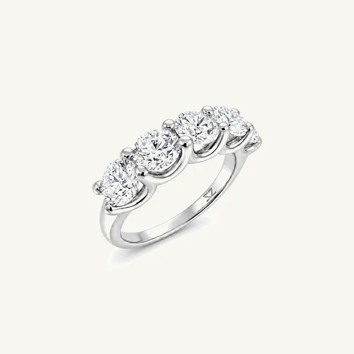Кольцо-дорожка с камнем круглой огранки · 2 ct