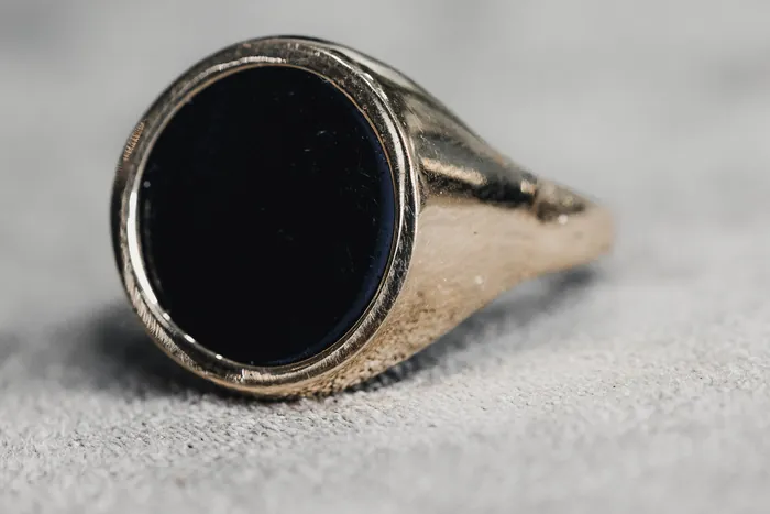 Кольцо Black Oval Signet — фото 2