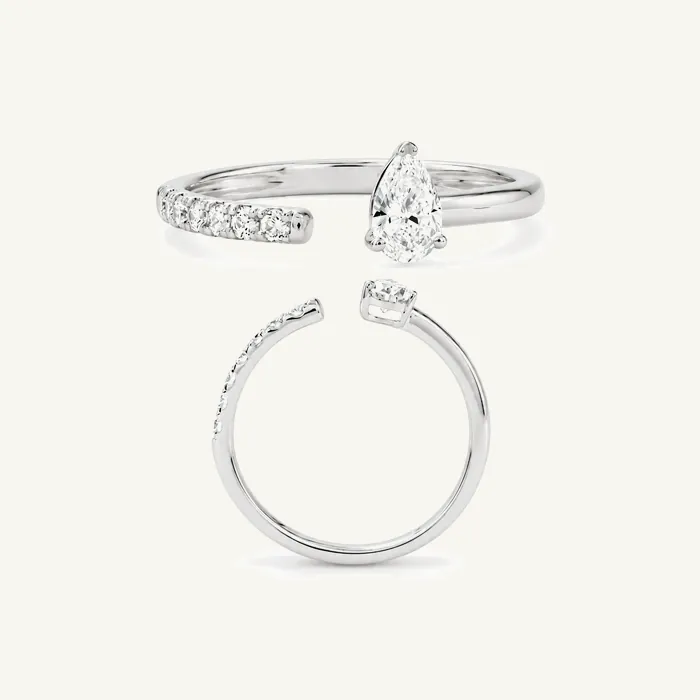 טבעת פתוחה | בשיבוץ אבן טיפה + עגולה | 0.48 CT — תמונת סטודיו