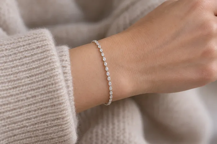 Tennis Bracelet with Oval Stones · 2.94 ct