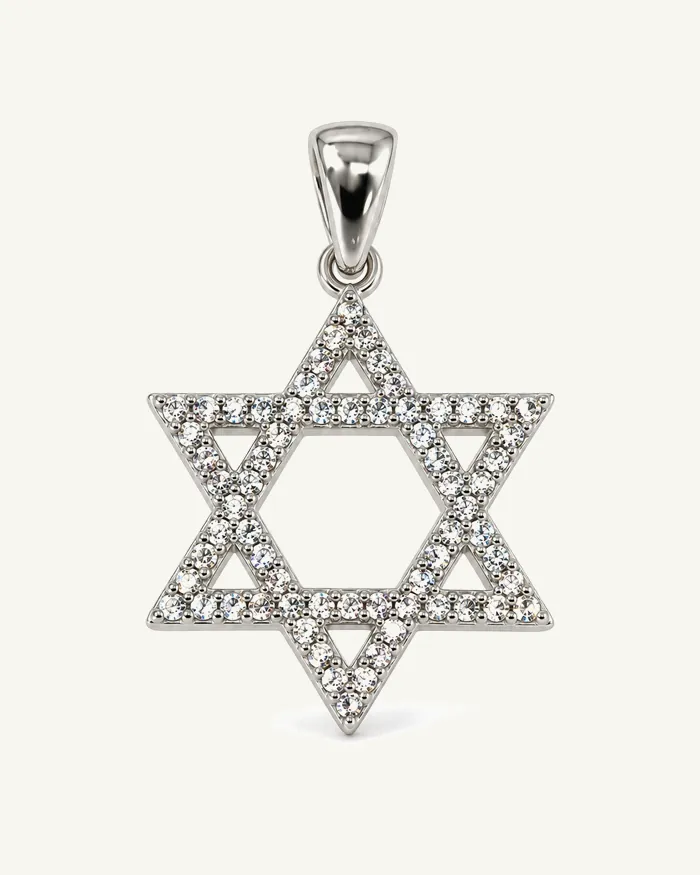 תליון מגן דוד משובץ מזהב לבן 14 קראט — 1.2 גרם — תמונת סטודיו