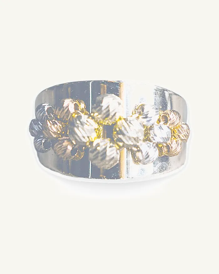 Golden Cluster Ring