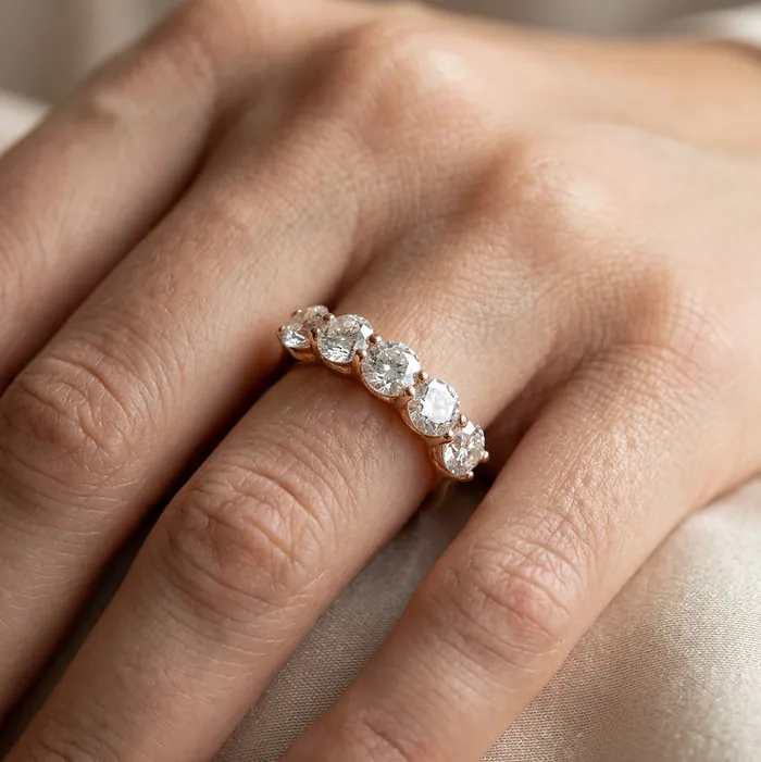 Кольцо-дорожка из пяти лабораторных бриллиантов — 2.5 ct