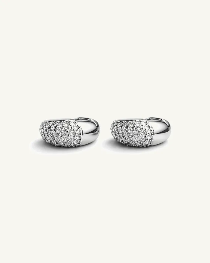 Серьга из белого золота с камнями