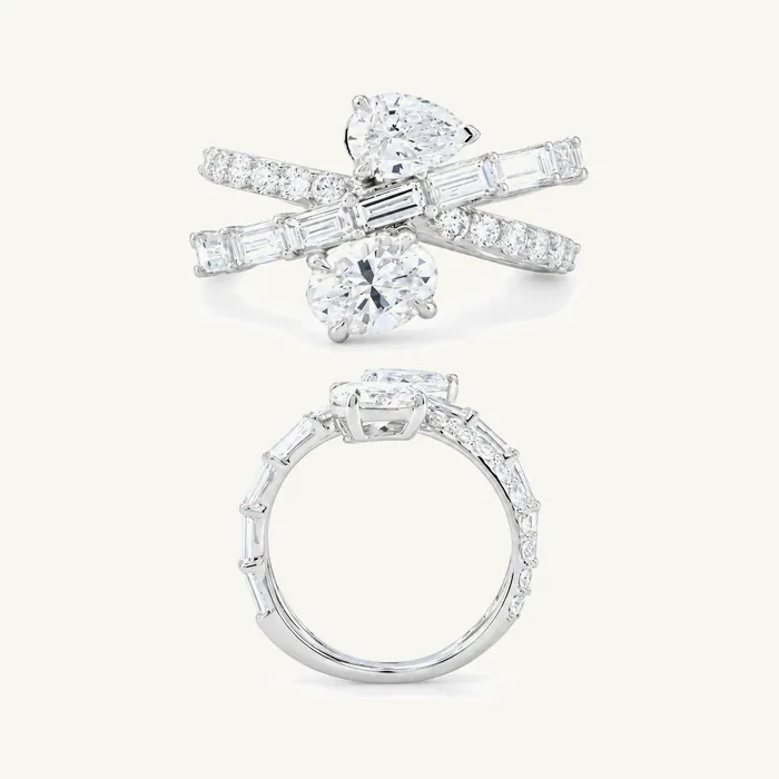 Дизайнерское кольцо с камнями огранки «груша», «маркиз» и «изумруд» · 2.5 ct